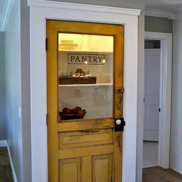pantry_door_ideas_rustic