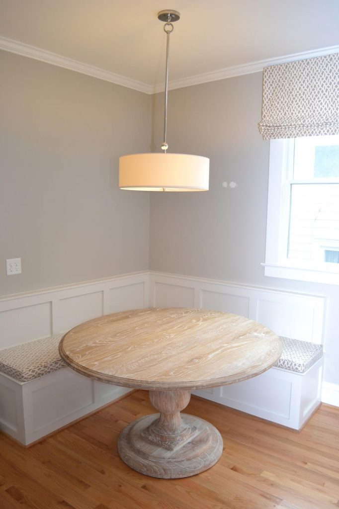 breakfast nook ideas with round table