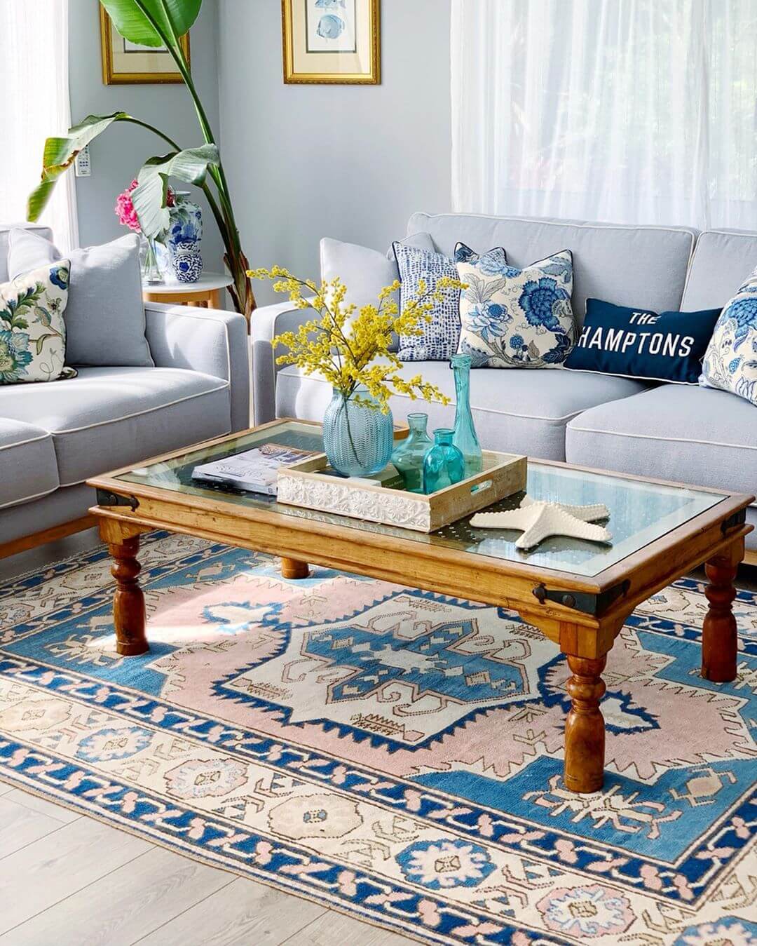 21 Amazing Living Room Rug Ideas to Make the Room Livelier ...