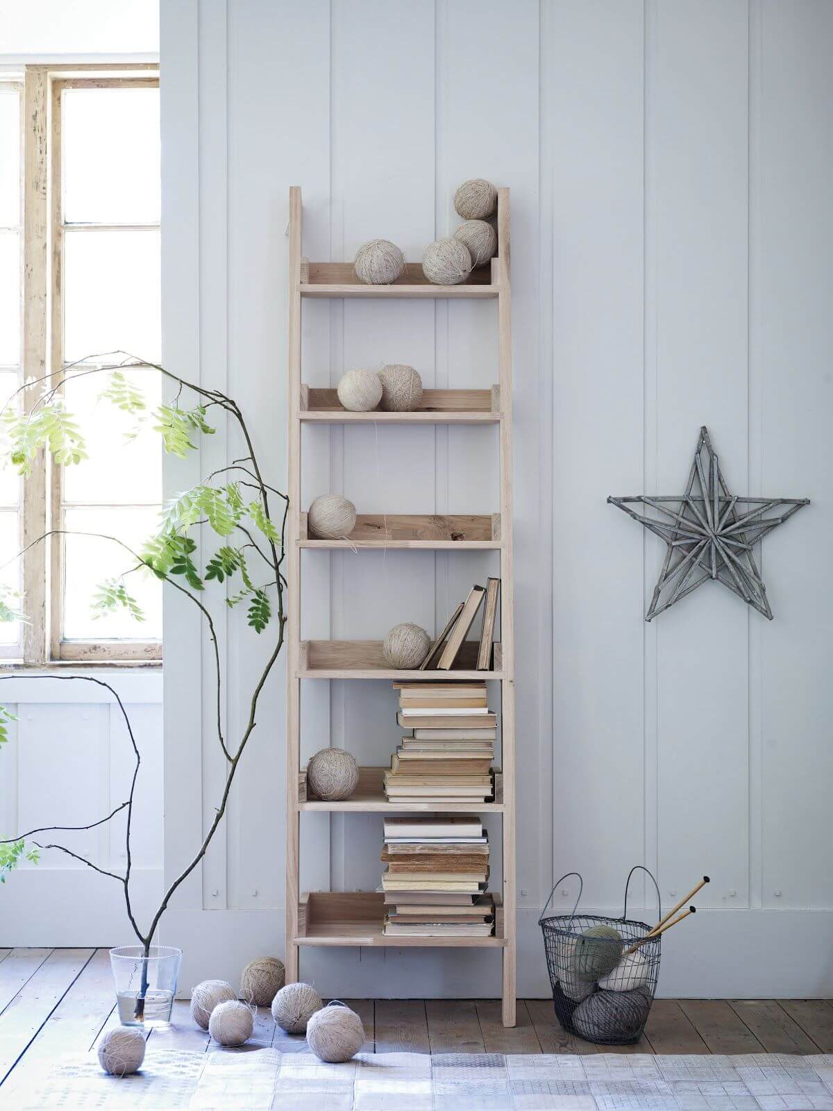 diy wooden ladder shelf